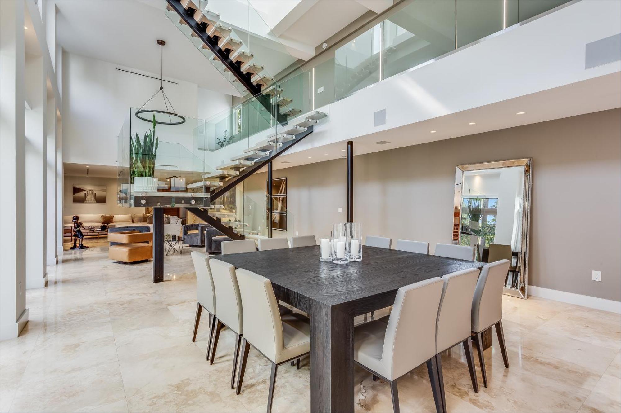 Roxi, A Stylish 5br Getaway With Pool In Coconut Grove